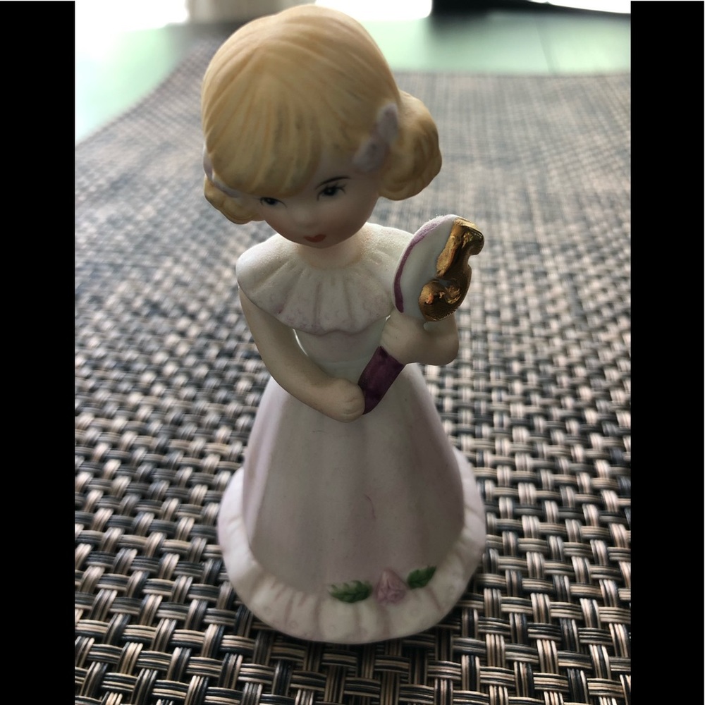 Enesco Growing up girl “5”